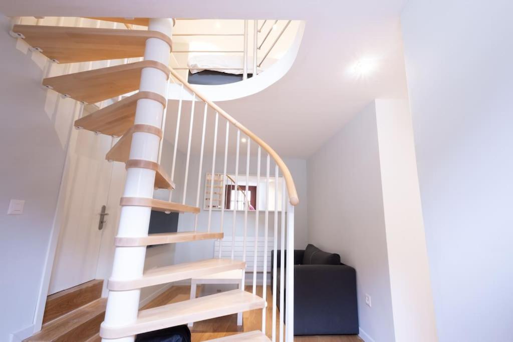 Studio-duplex Tower